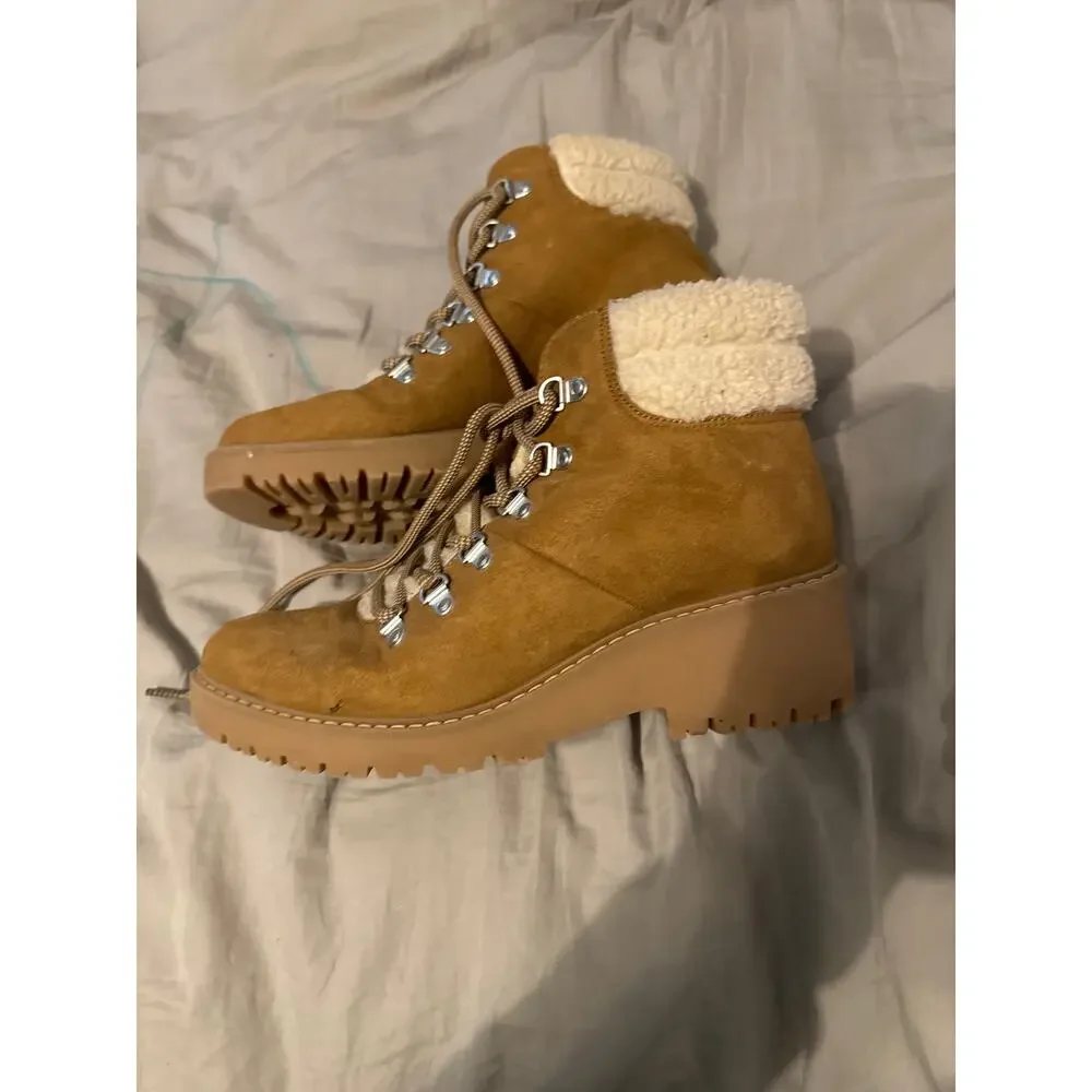 Cliffs White Mountain  Dynamic hiking boot sz 10 light brown‎